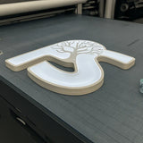 Moderne Wanddekoration mit klaren Formen im Innenbereich