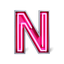 Ein 3D-Profilbuchstabe 'N' mit pinkfarbener LED-Neonbeleuchtung in einem silbernen Metallrahmen. Moderne Leuchtwerbung.